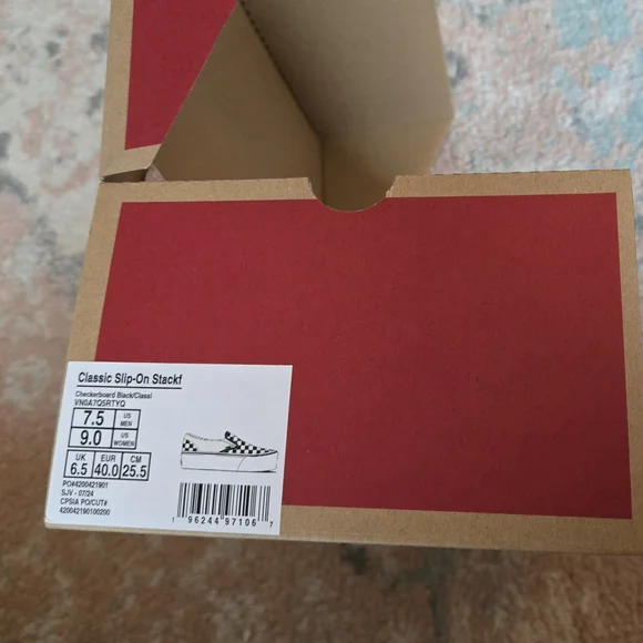 New Vans Classic Slip-On Checkerboard Stackform Shoe - never used - Picture 5 of 6